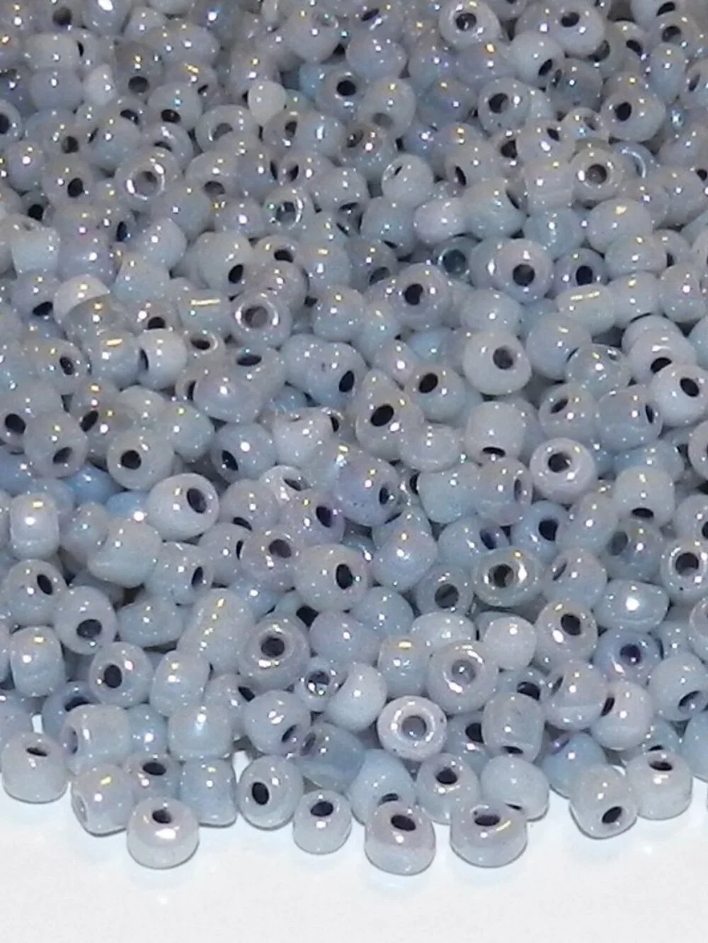 SB1152 Gray Ceylon Pearlescent 6/0 4mm Rondelle Glass Seed Beads 1-ounce